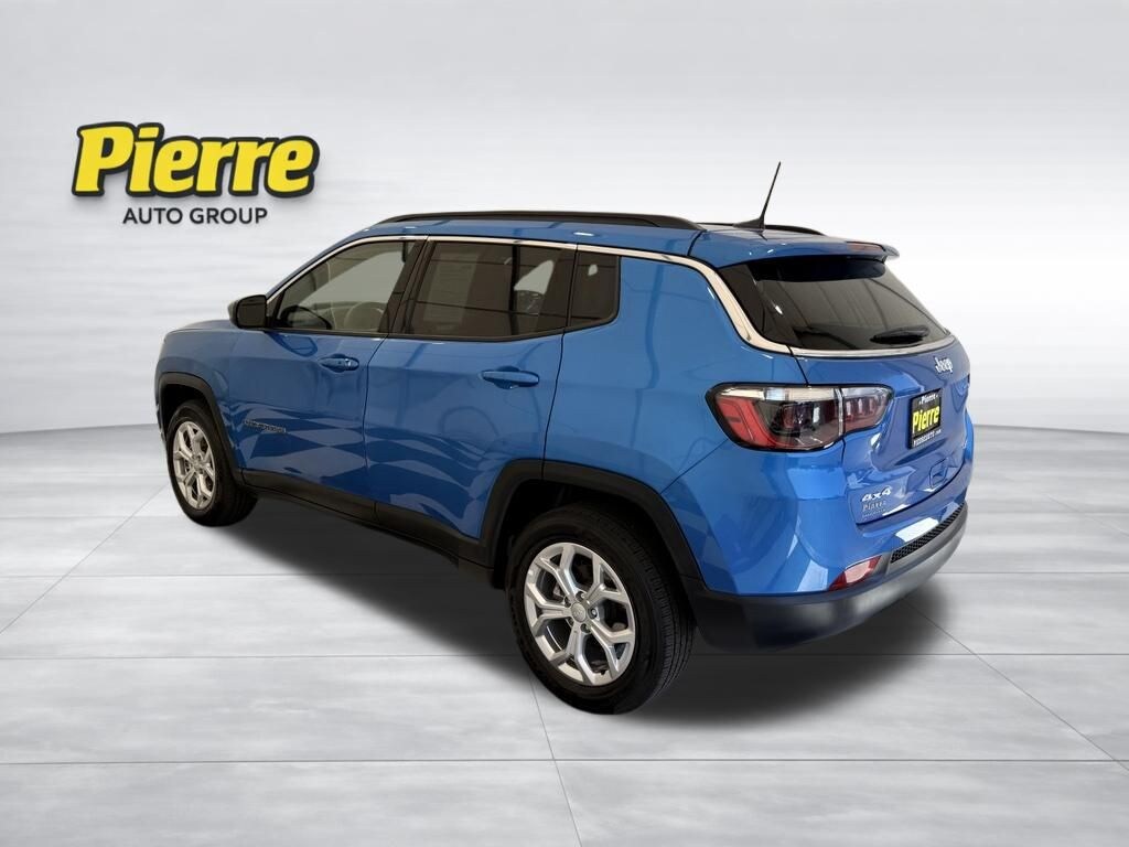Used 2024 Jeep Compass Latitude SUV