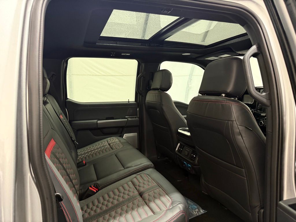 2024 Ford F-150 Lariat - Photo 17