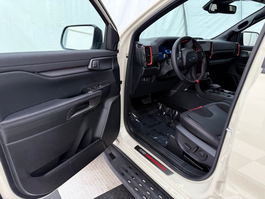 2025 Ford Ranger Raptor - Photo 27