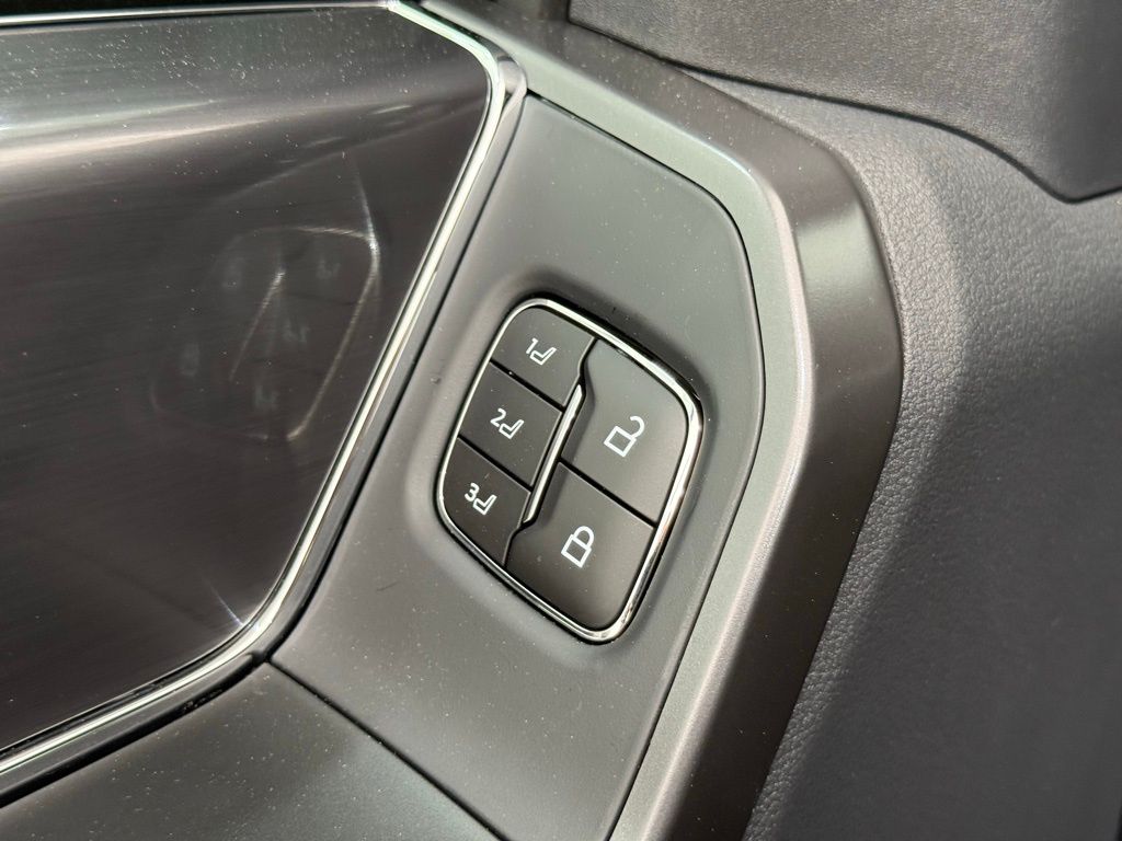 2025 Ford F-150 Lariat - Photo 31