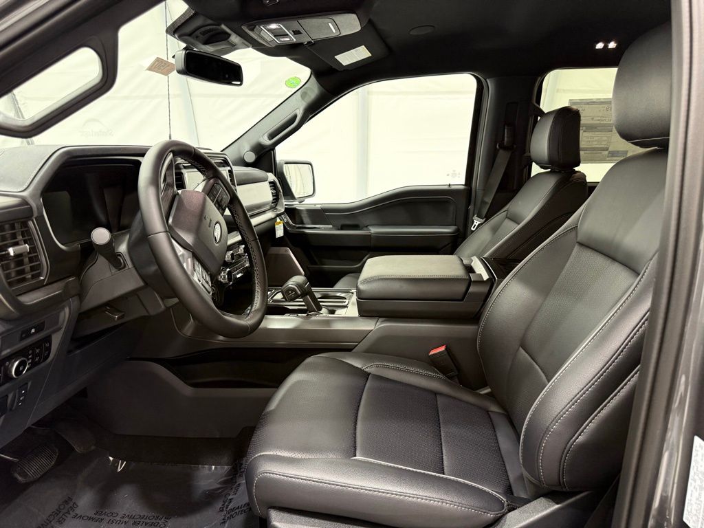 2025 Ford F-150 Lariat - Photo 13