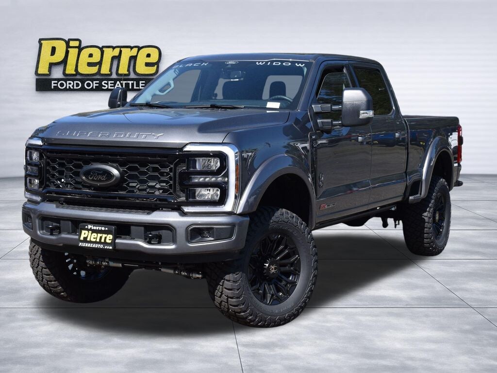 New 2025 Ford F-250 XLT Truck Crew Cab