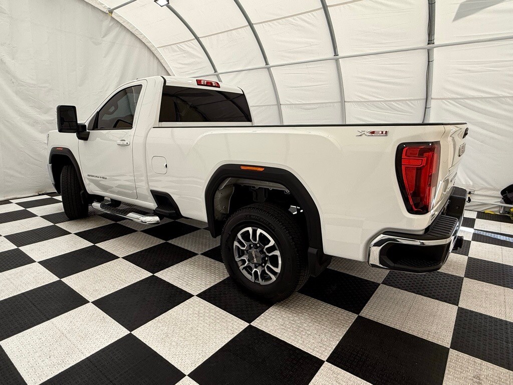 2022 Gmc Sierra HD SLE photo 2