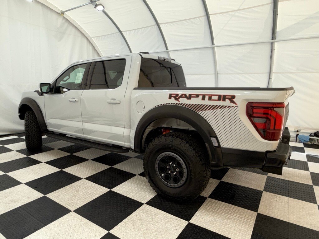 2025 Ford F-150 Raptor photo 2