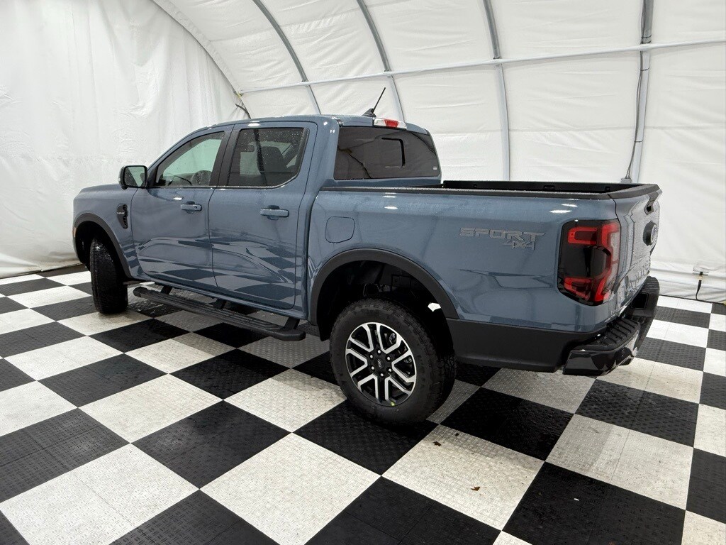 2025 Ford Ranger Lariat photo 2