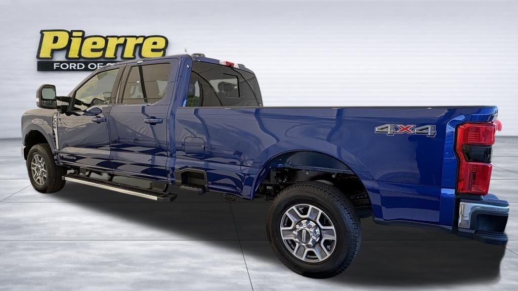 New 2026 Ford F-350 Lariat Truck Crew Cab