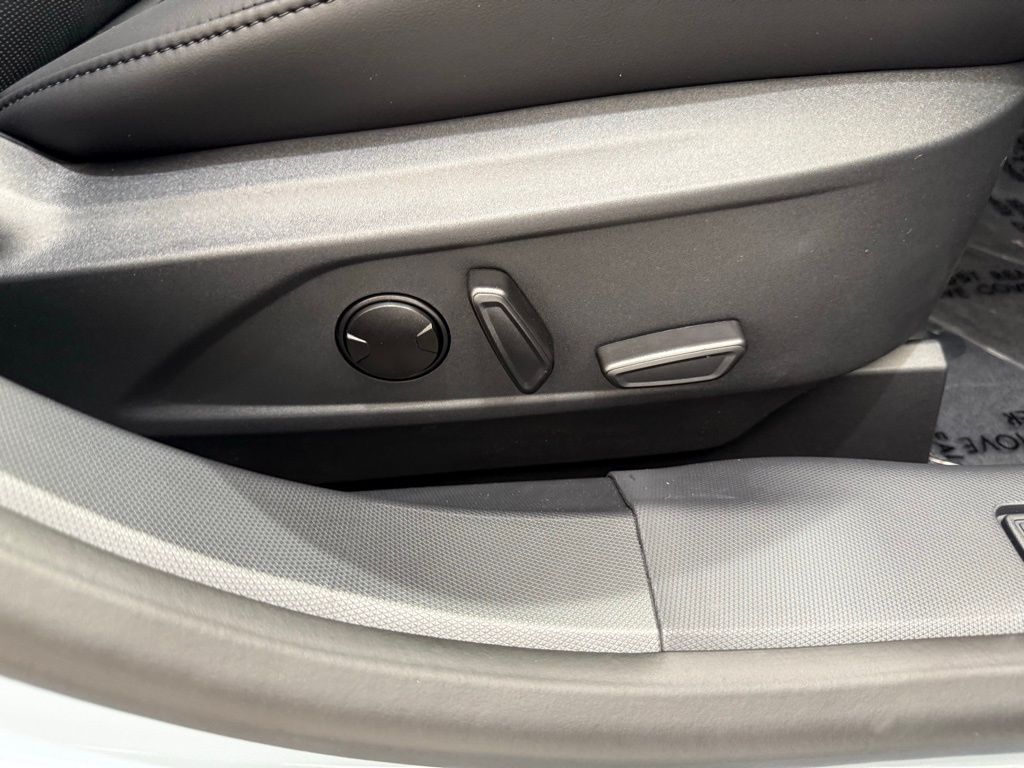 2025 Ford Mustang Mach-E Premium - Photo 20