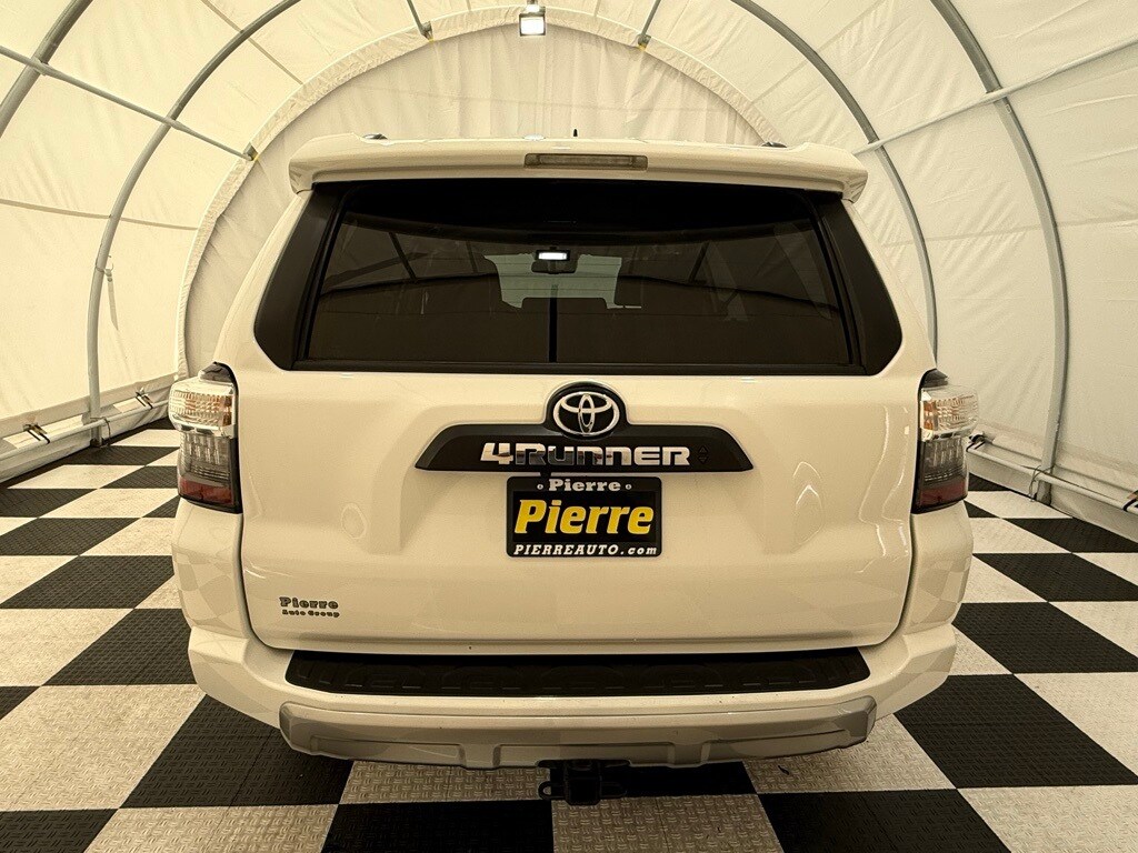 2024 Toyota 4Runner TRD Off-Road Premium photo 2