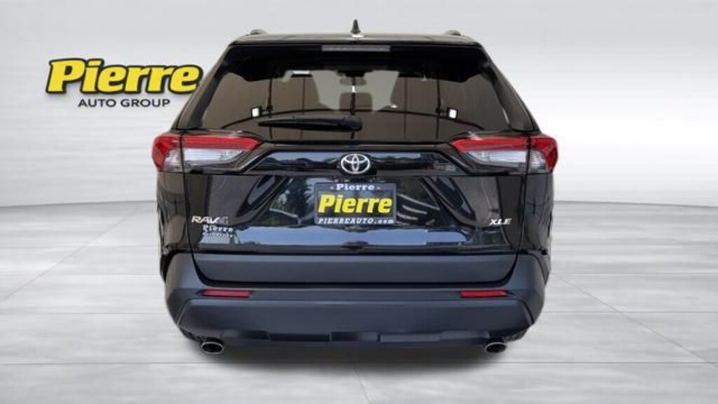 Used 2025 Toyota RAV4 XLE SUV
