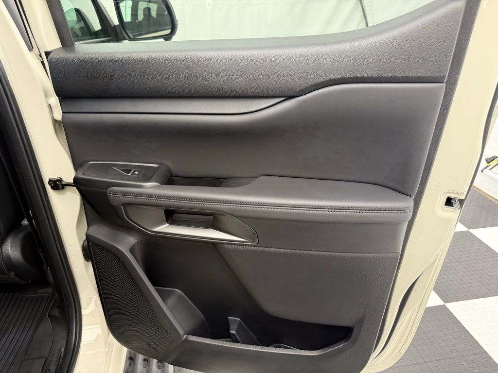 2025 Ford Ranger Raptor - Photo 21