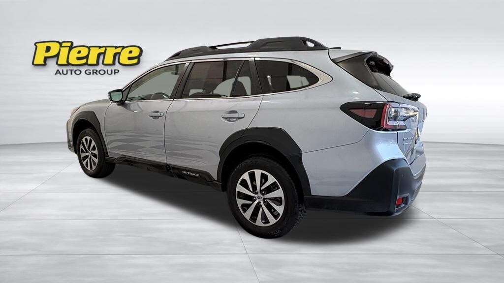 Used 2023 Subaru Outback Premium SUV