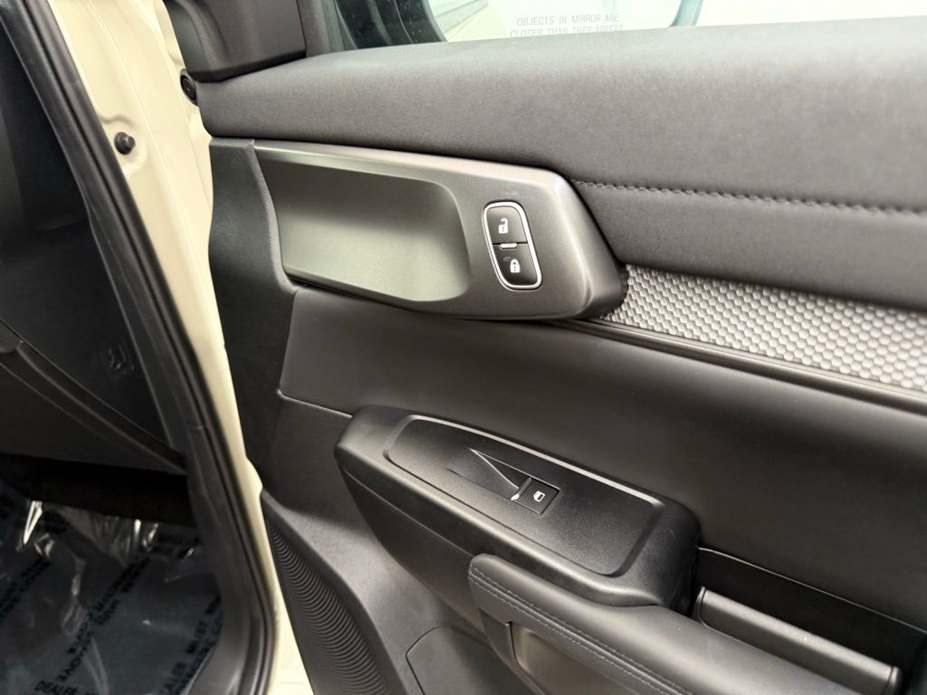 2025 Ford Ranger Raptor - Photo 19