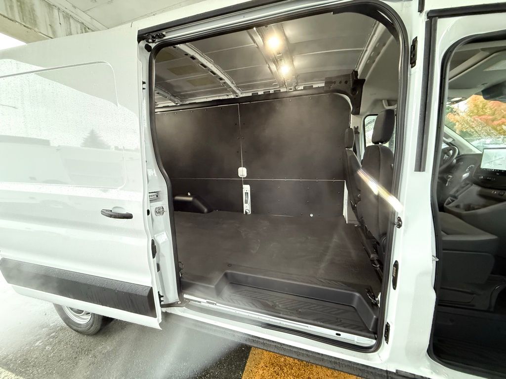 2025 Ford Transit Van Base - Photo 18