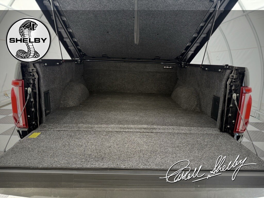 2025 Ford F-150 Lariat photo 2