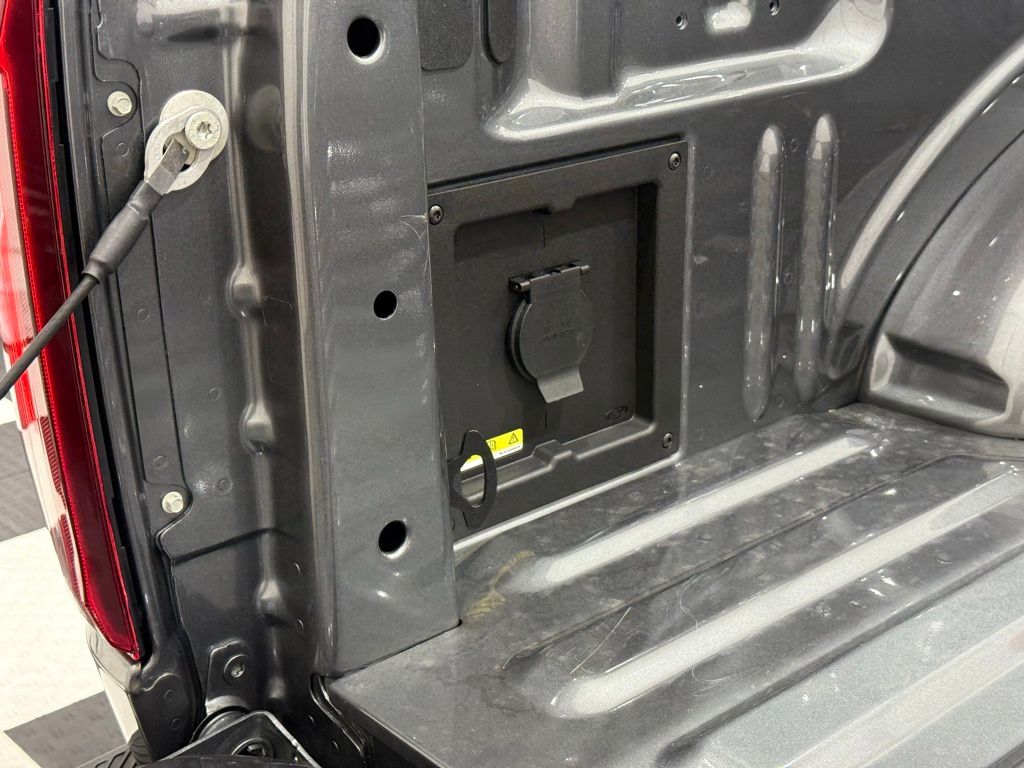 2025 Ford F-150 Lariat - Photo 6