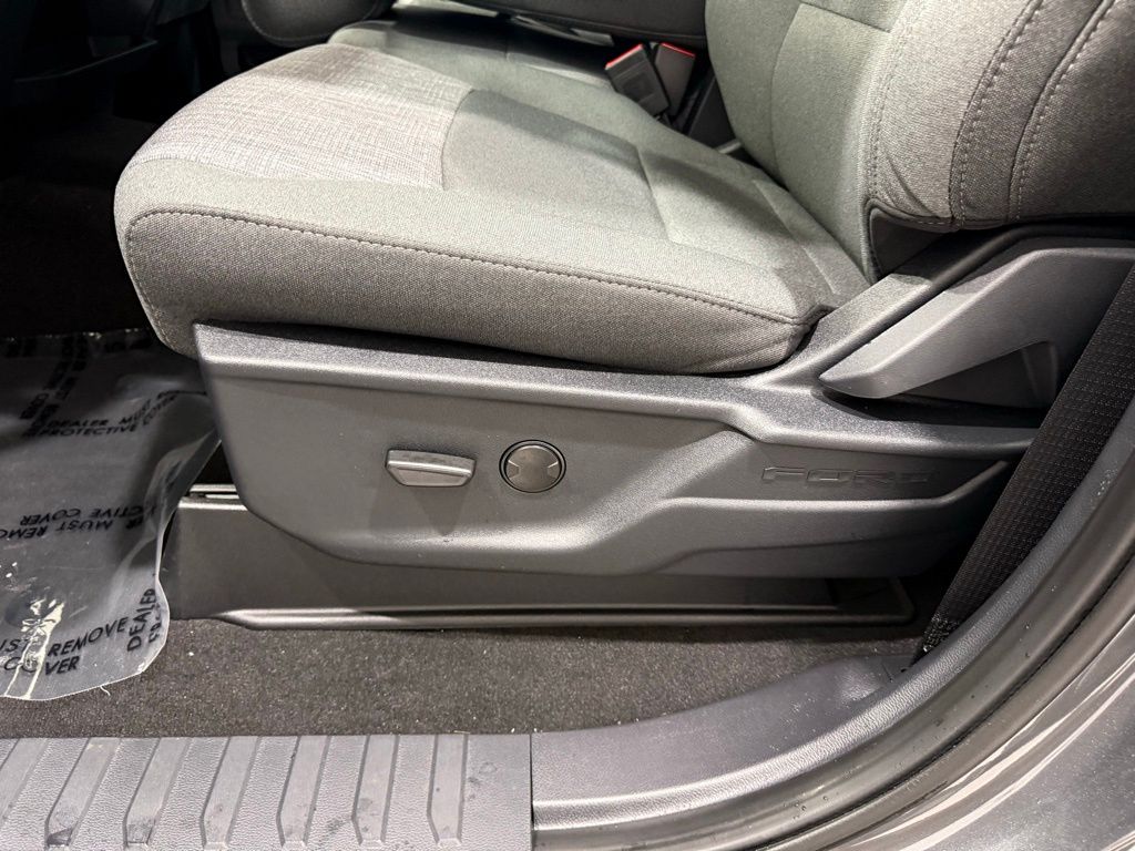 2026 Ford F-250 Super Duty XLT - Photo 14