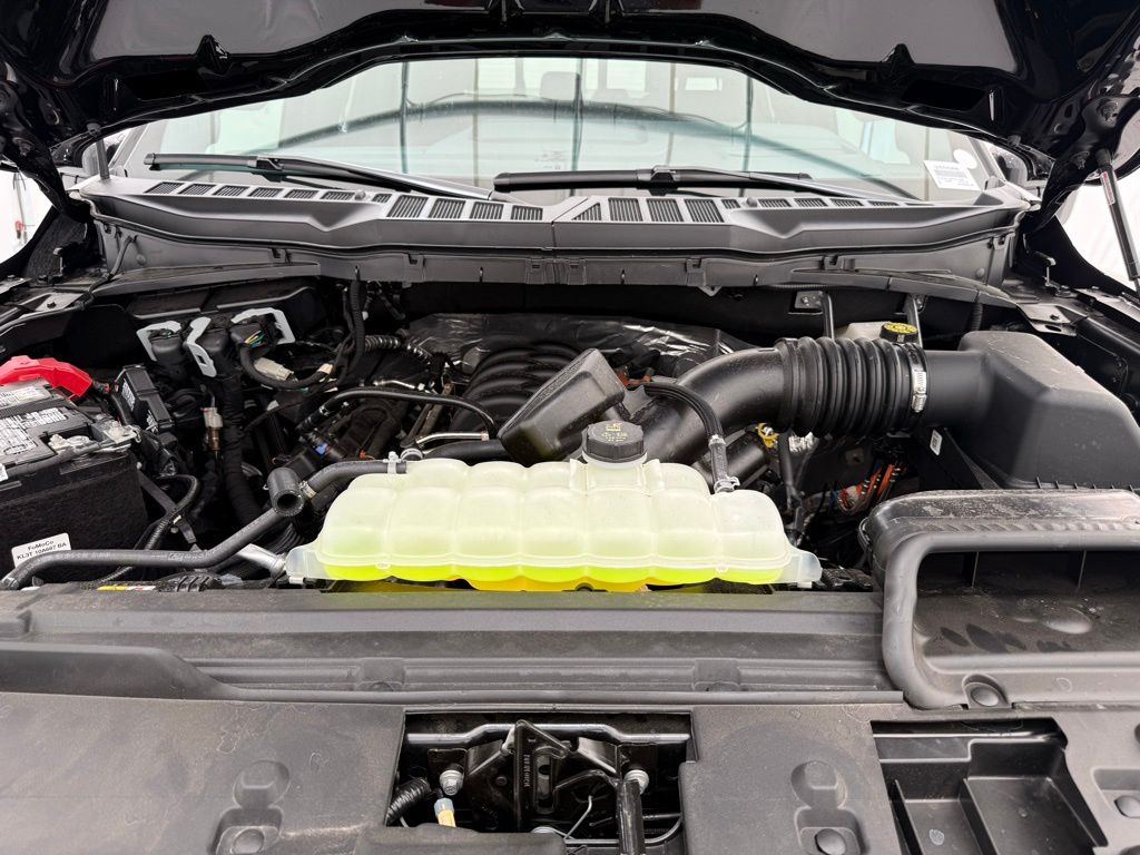 2025 Ford F-150 Lariat - Photo 9