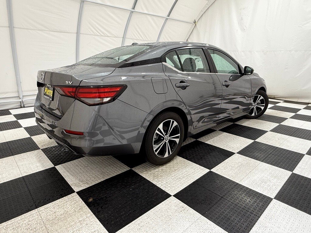 2023 Nissan Sentra SV photo 4