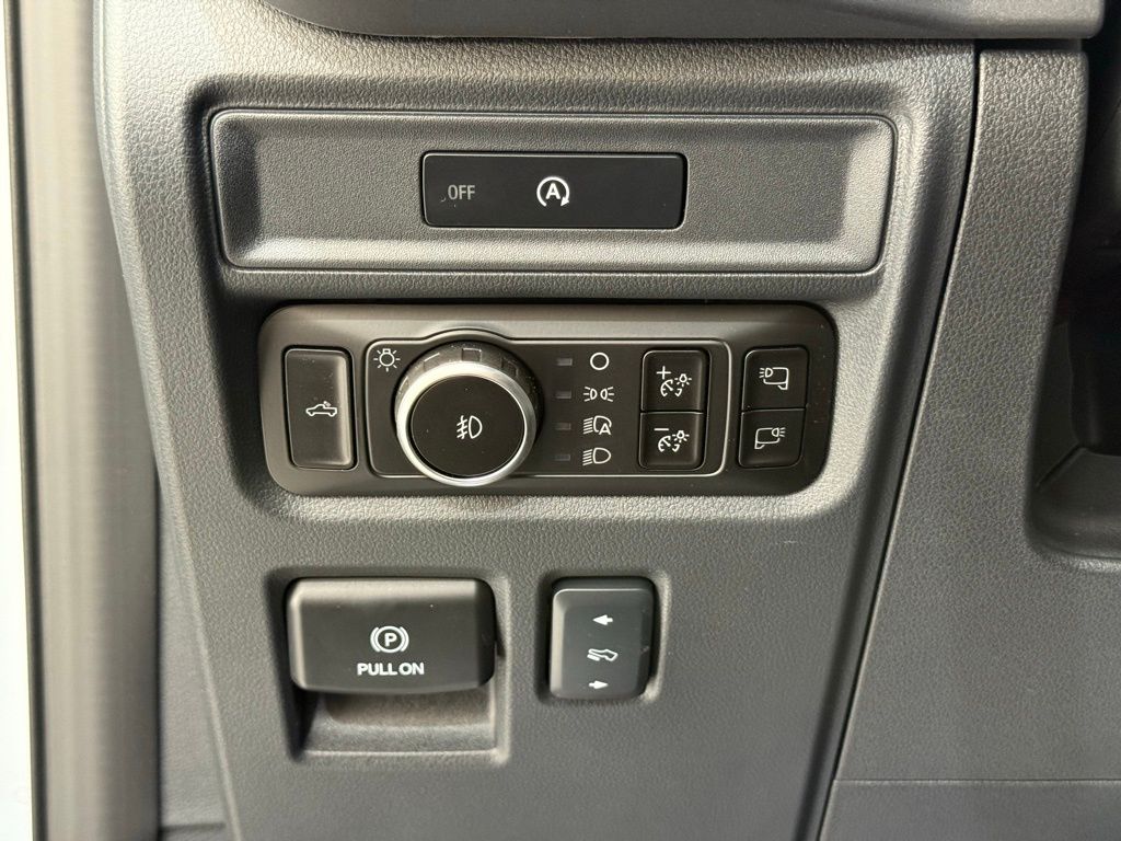 2025 Ford F-150 XLT - Photo 32