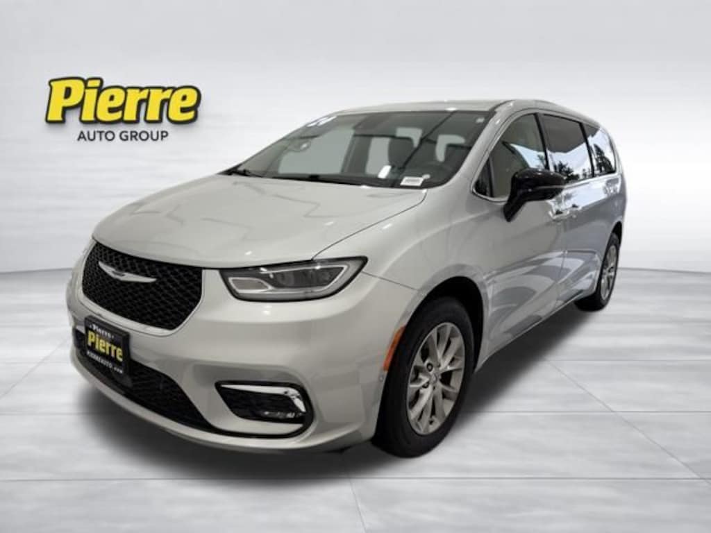 Used 2024 Chrysler Pacifica Touring L Van Passenger Van