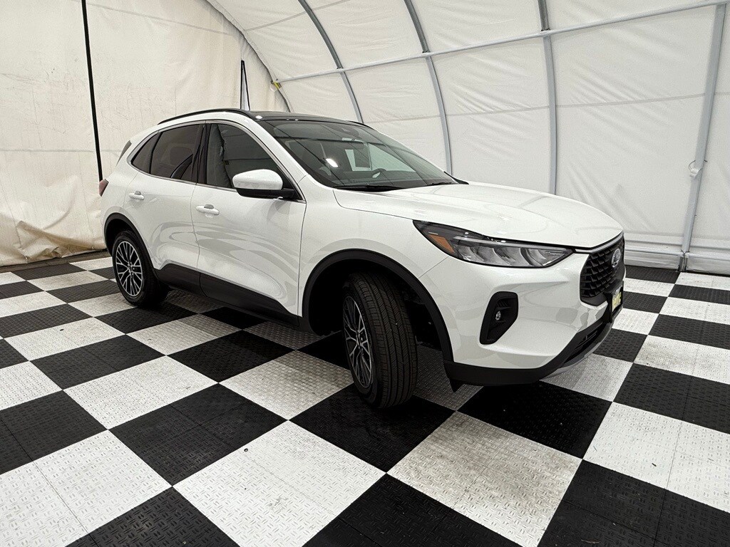 2025 Ford Escape Plug-In Hybrid Base photo 2