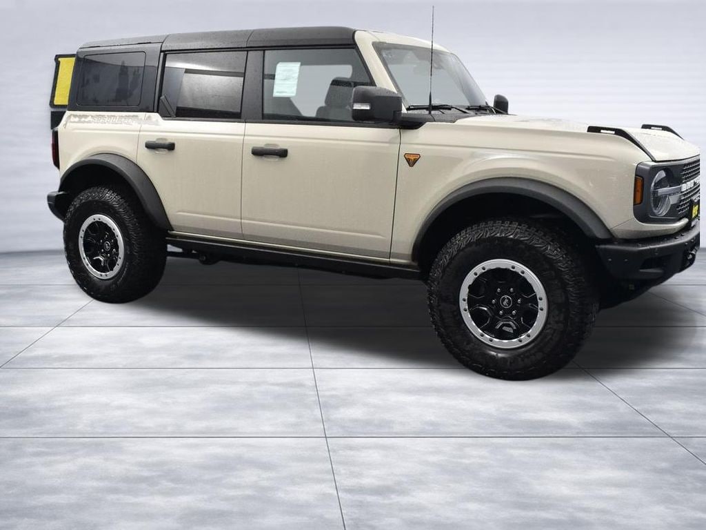 New 2025 Ford Bronco Badlands SUV