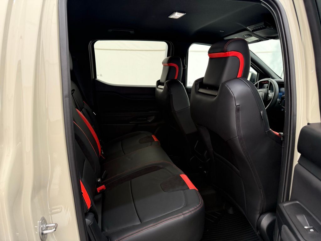 2025 Ford Ranger Raptor - Photo 20