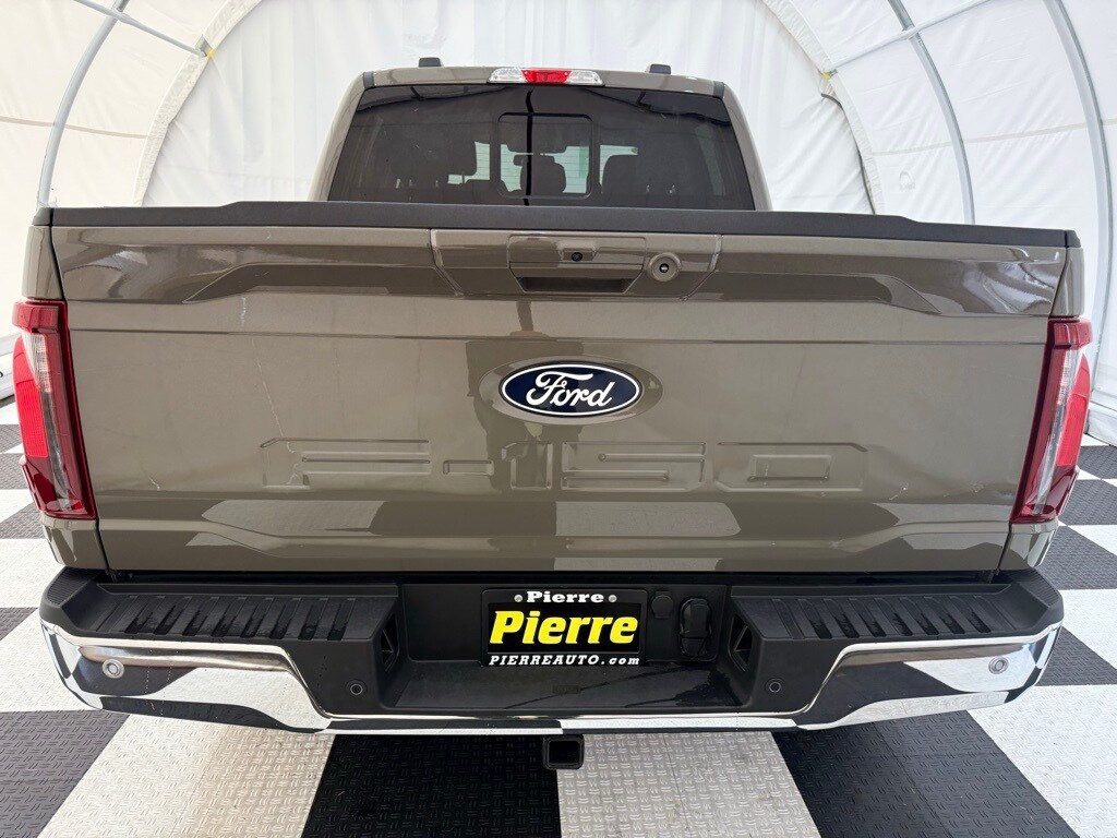 2025 Ford F-150 XLT photo 2