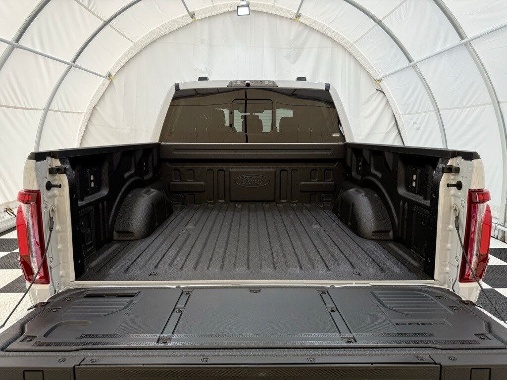 2025 Ford F-150 Raptor photo 4