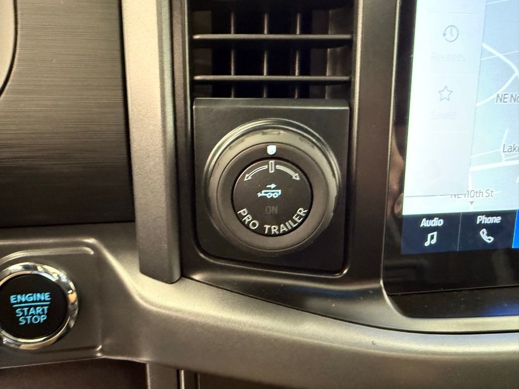 2025 Ford F-150 XLT - Photo 37