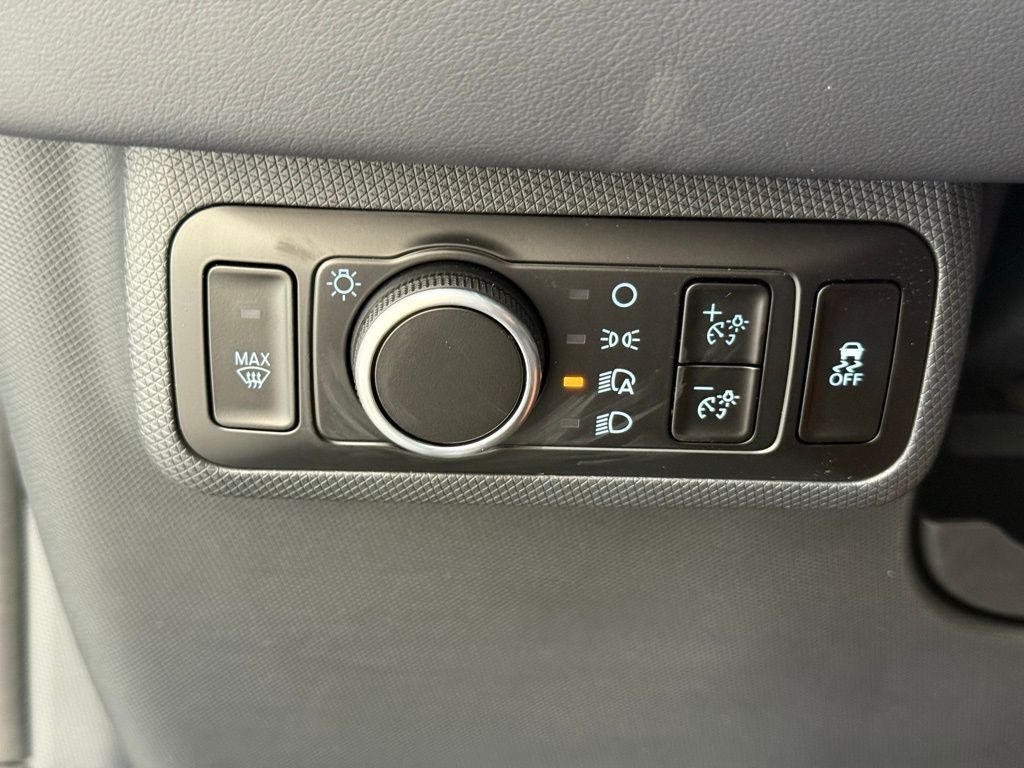 2025 Ford Mustang Mach-E Premium - Photo 33