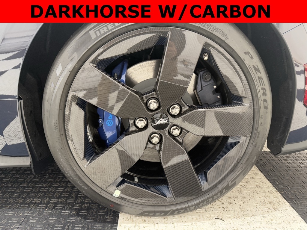 2024 Ford Mustang Dark Horse photo 4