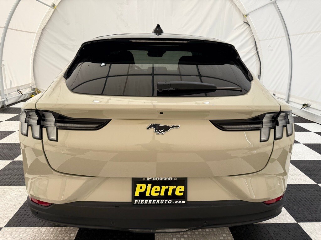 2025 Ford Mustang Mach-E Premium photo 3