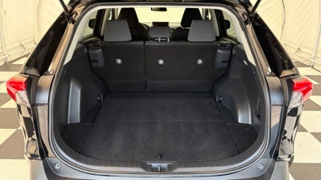 Used 2025 Toyota RAV4 XLE SUV