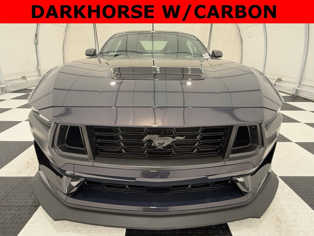 2024 Ford Mustang Dark Horse photo 2