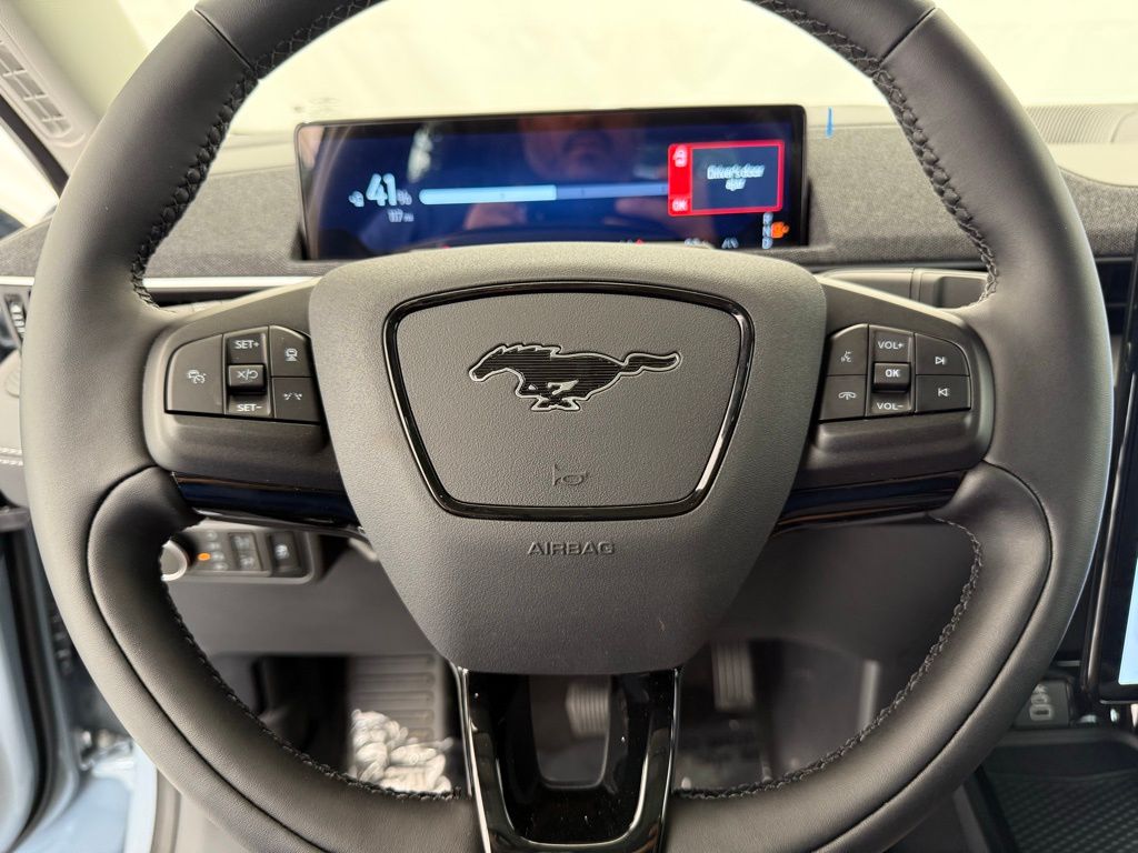 2025 Ford Mustang Mach-E Premium - Photo 43
