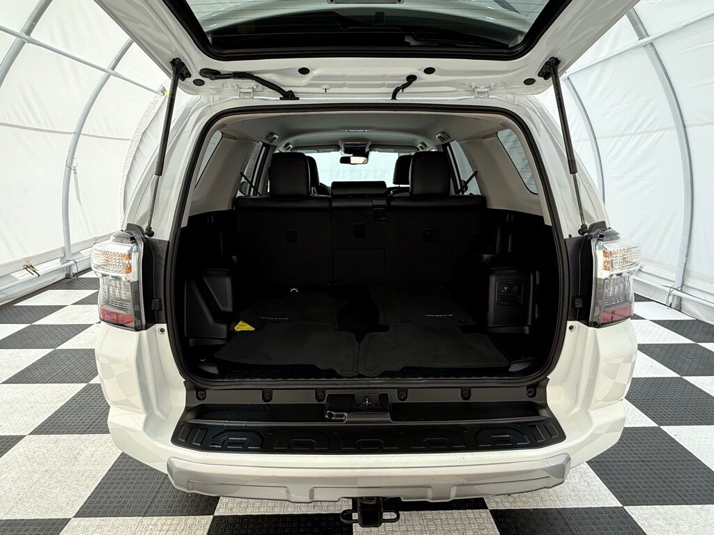 2024 Toyota 4Runner TRD Off-Road Premium photo 3
