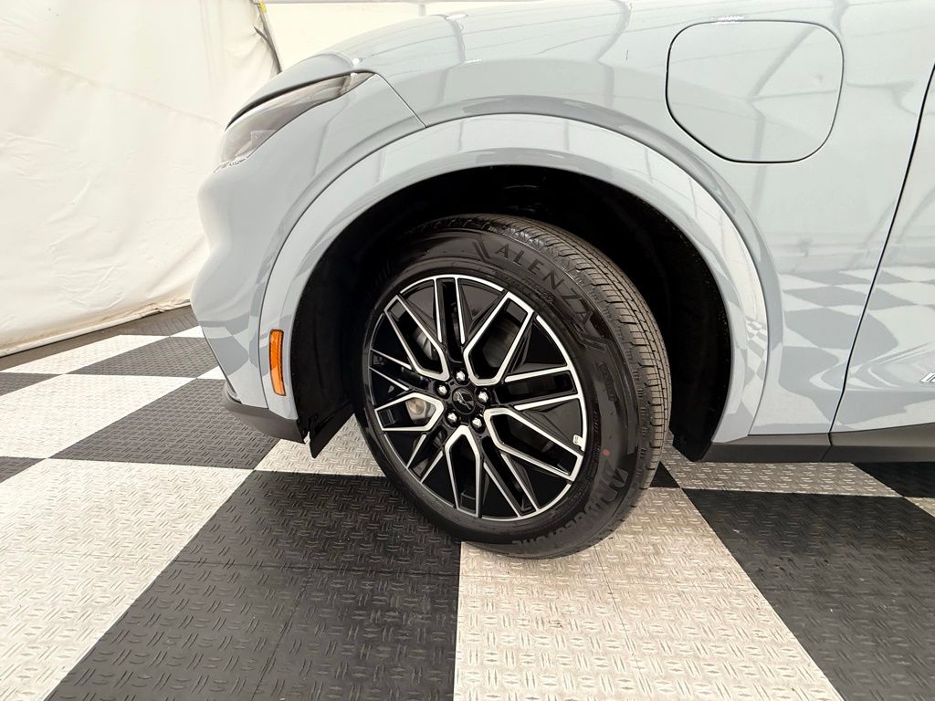 2025 Ford Mustang Mach-E Premium - Photo 10