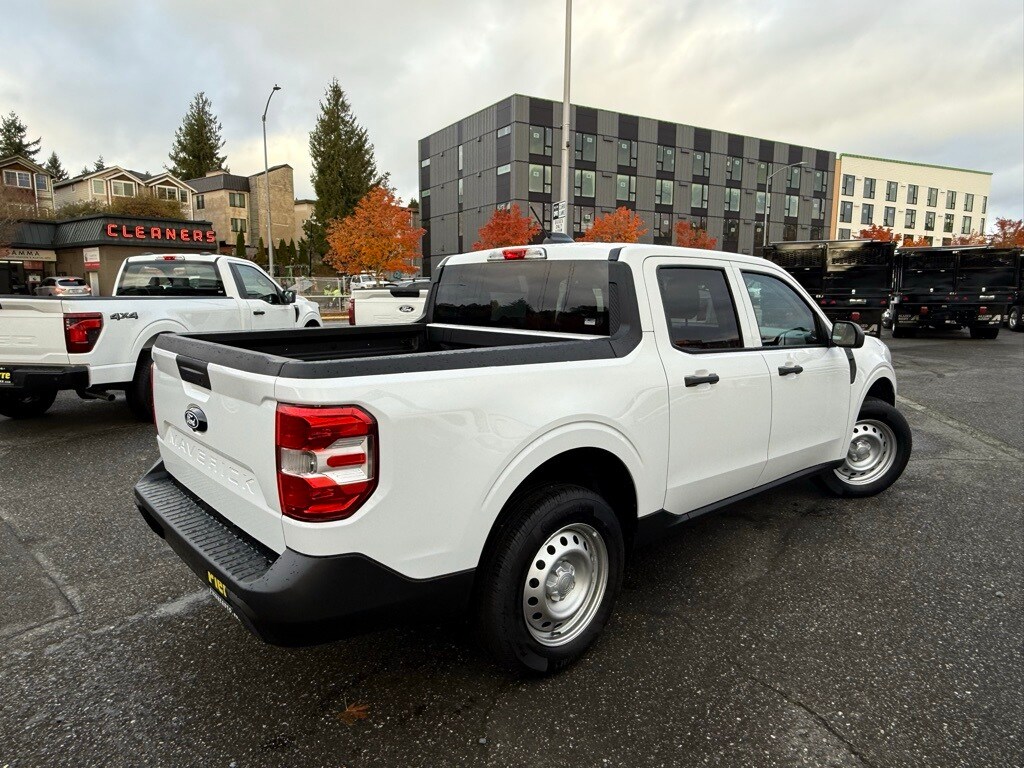 2025 Ford Maverick XL photo 2