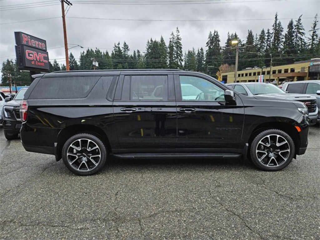 Used 2021 Chevrolet Suburban RST SUV