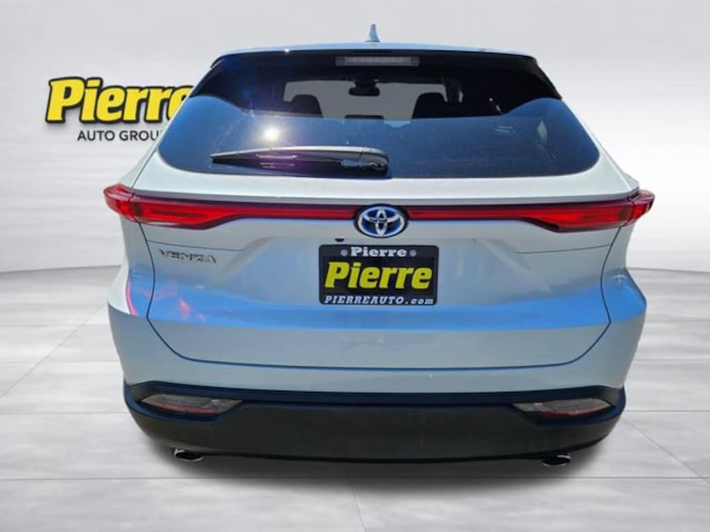 Used 2023 Toyota Venza LE