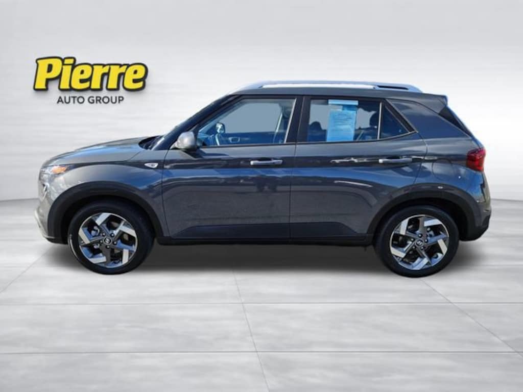 Used 2025 Hyundai Venue SEL