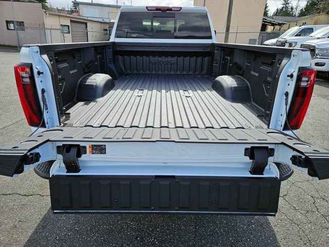 2026 GMC Sierra 3500HD Denali - Photo 10