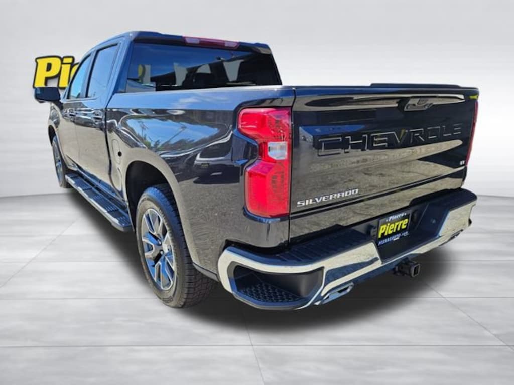 Used 2024 Chevrolet Silverado 1500 LT w/1LT Truck