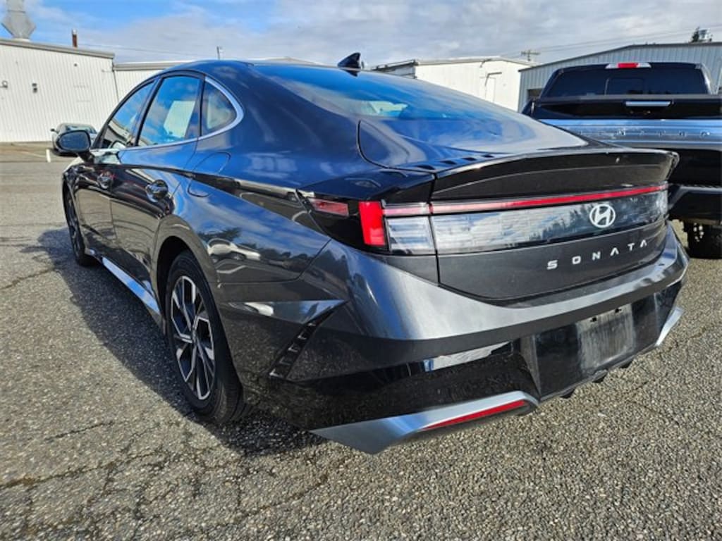 Used 2025 Hyundai Sonata SEL