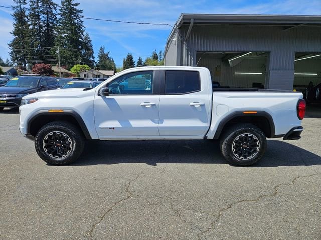 2026 GMC Canyon AT4 - Photo 8