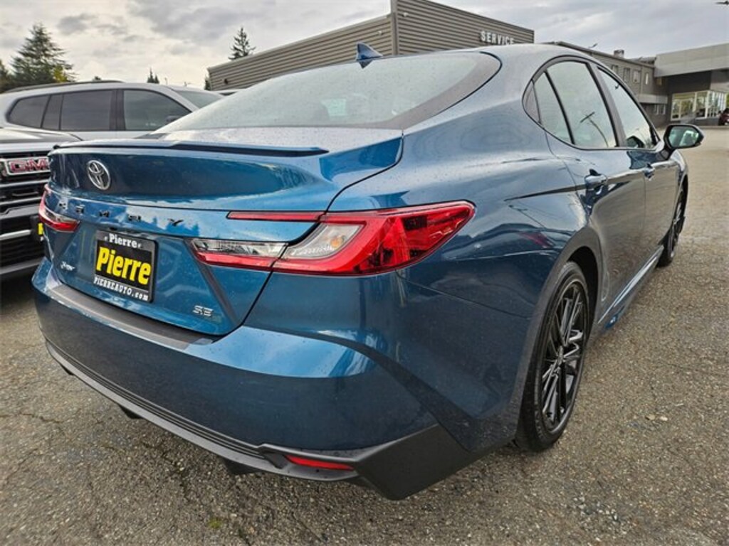 Used 2025 Toyota Camry LE