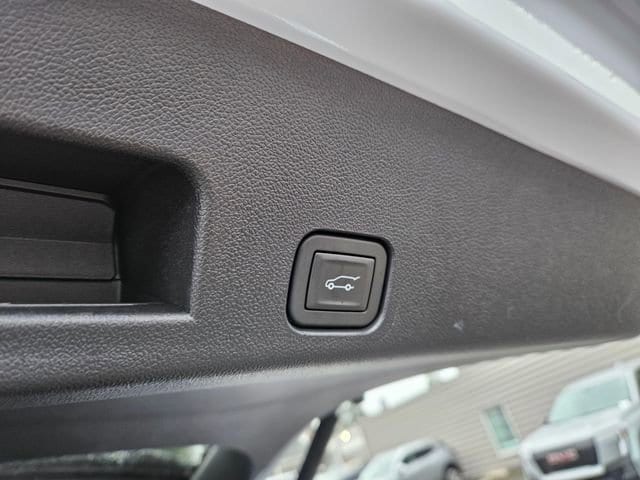2026 GMC Acadia Denali - Photo 12