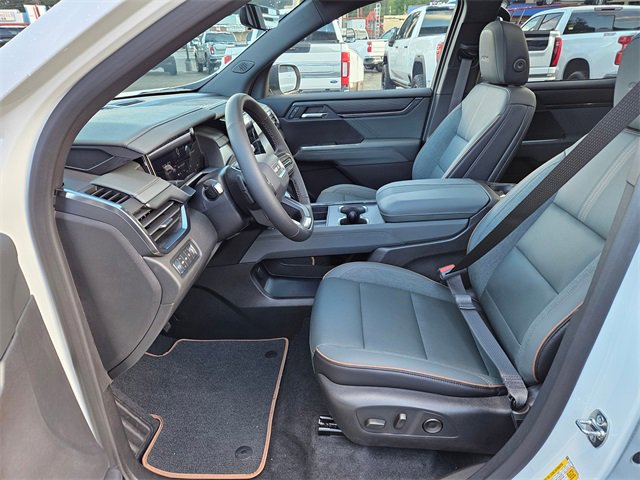 2026 GMC Acadia AT4 - Photo 13