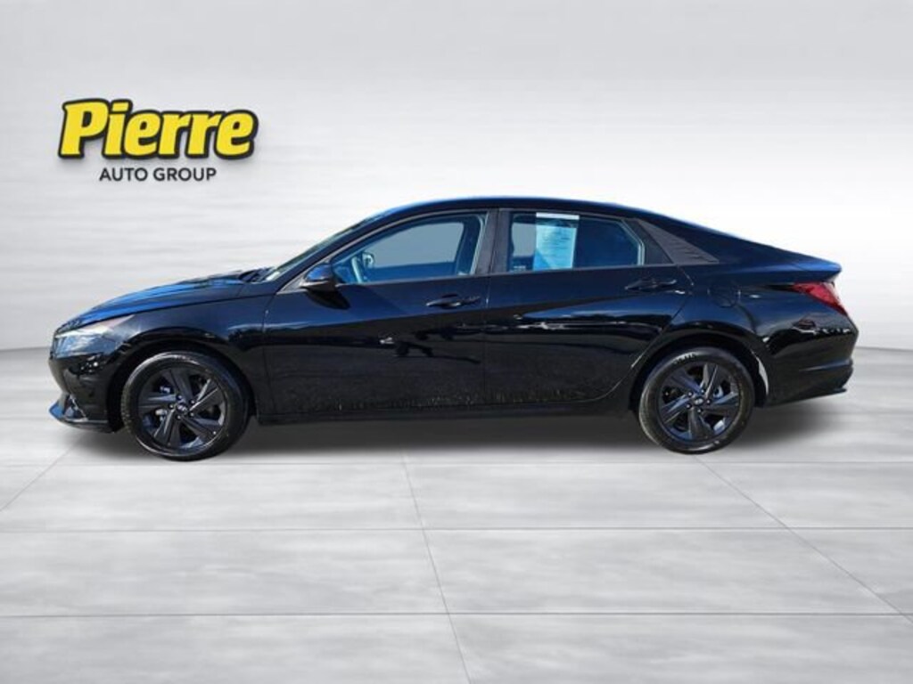 Used 2023 Hyundai Elantra SEL